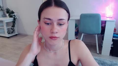 Snapshot of eliscuteblonde chatting on 15, 2, 2026 Elis online show from 15, 2, 2026