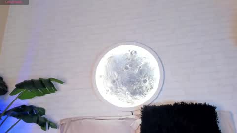 Snapshot of elise_diamond chatting on 2, 3, 2025 Elise diamond online show from 2, 3, 2025