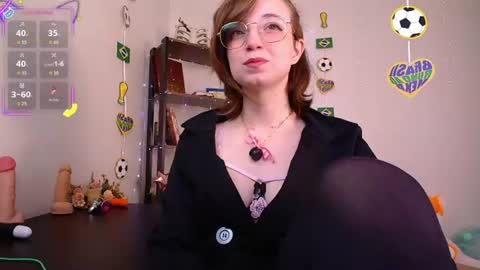 Snapshot of elise_nyx chatting on 18, 6, 2026 elise_nyx online show from 18, 6, 2026