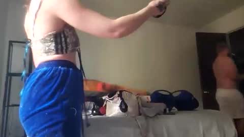 elisehipele online show from 2, 11, 2025