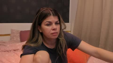 Elly online show from 7, 4, 2026