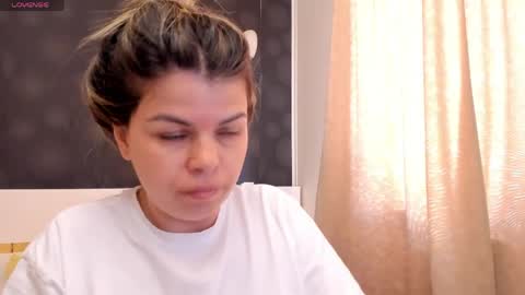 Snapshot of elisetyler89 chatting on 11, 5, 2026 Elly online show from 11, 5, 2026