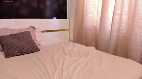 Snapshot of elisetyler89 chatting on 15, 5, 2026 Elly online show from 15, 5, 2026