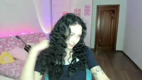 Snapshot of elisskriter chatting on 17, 6, 2026 Eliss online show from 17, 6, 2026