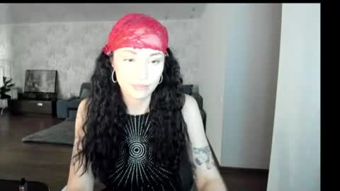 Snapshot of elisskriter chatting on 20, 7, 2026 Eliss online show from 20, 7, 2026