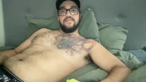 Snapshot of elitealex87 chatting on 20, 4, 2026 elitealex87 online show from 20, 4, 2026