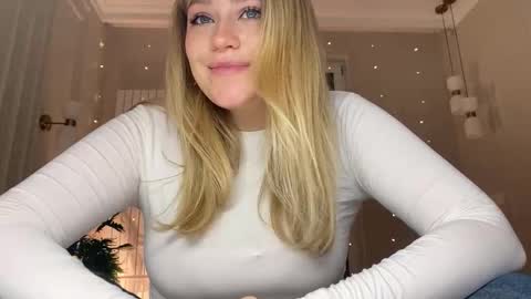 Stephanie online show from 10, 3, 2026