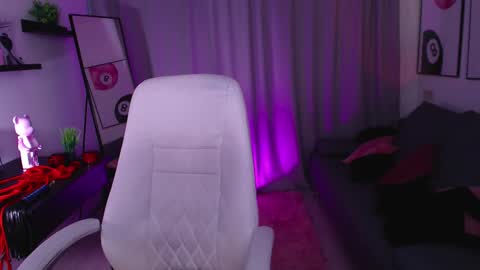 Snapshot of eliza_benet chatting on 27, 2, 2026 Ari online show from 27, 2, 2026