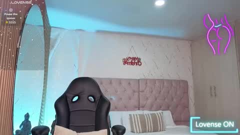 ELIZA online show from 14, 12, 2025