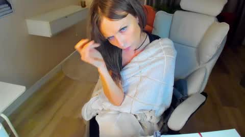 Elizabethangel online show from 7, 3, 2025