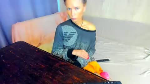 Elizabethangel online show from 12, 7, 2026