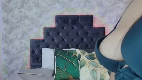 Elizabeth online show from 15, 4, 2026