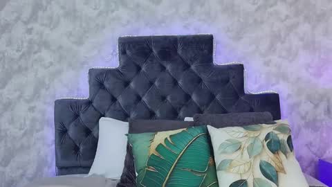 Elizabeth online show from 16, 4, 2026