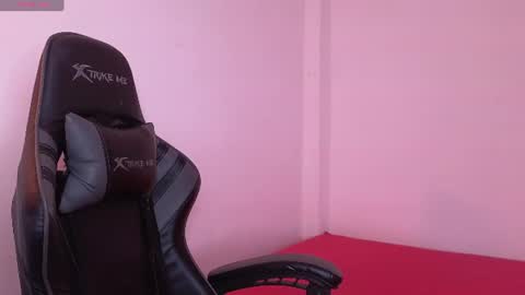 Snapshot of elizabethliones01 chatting on 16, 6, 2026 instgram aly leiv17 ---- Im model-independent online show from 16, 6, 2026
