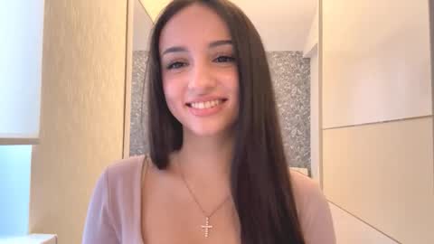 Mia online show from 9, 11, 2025