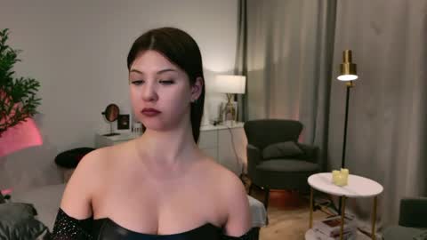 Snapshot of elizamild chatting on 29, 4, 2026 Eliza online show from 29, 4, 2026