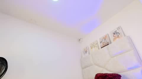 Eliza online show from 7, 4, 2026