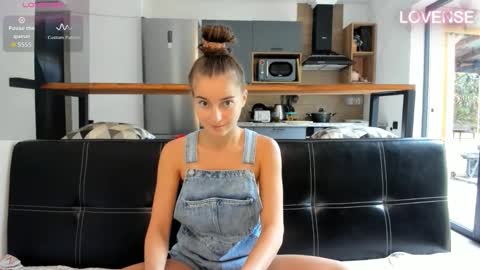 Eliz                               online show from 18, 12, 2025