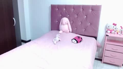 Ella  online show from 25, 2, 2025