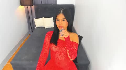 Snapshot of ella______ chatting on 10, 12, 2024 Ella online show from 10, 12, 2024