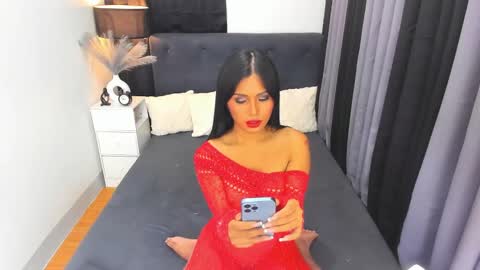 Snapshot of ella______ chatting on 15, 12, 2024 Ella online show from 15, 12, 2024