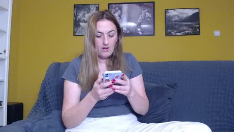 Snapshot of ella_max_live chatting on 8, 2, 2025 Ella Max online show from 8, 2, 2025