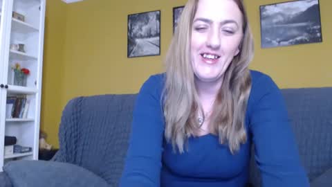 Snapshot of ella_max_live chatting on 4, 3, 2025 Ella Max online show from 4, 3, 2025