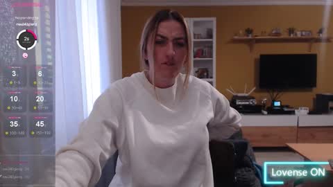 Snapshot of ella_max_live chatting on 7, 10, 2025 Ella Max online show from 7, 10, 2025