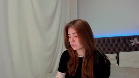 Ella Mayers online show from 21, 2, 2025