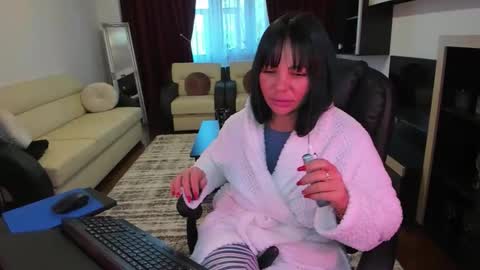 Ella online show from 12, 3, 2026