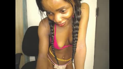 Snapshot of ellababy8 chatting on 27, 5, 2026 ella online show from 27, 5, 2026