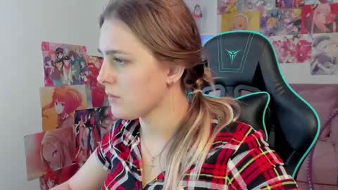 EllaBells online show from 30, 3, 2026