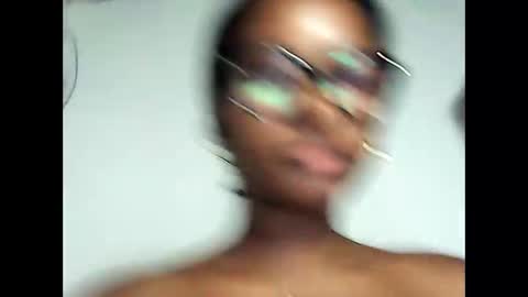 ellah245 online show from 24, 3, 2026