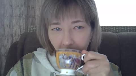 ellajohnsonx online show from 9, 2, 2025