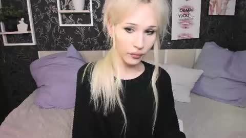 ellajoiness online show from 22, 6, 2026