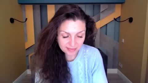 EllaLongs online show from 25, 2, 2026