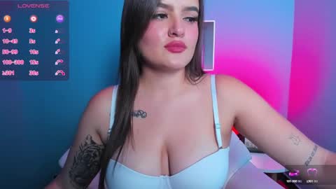 Snapshot of ellarosee_ chatting on 8, 2, 2025 ellarosee_ online show from 8, 2, 2025