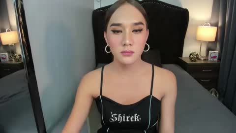 Snapshot of ellats_18 chatting on 22, 12, 2024 Sophia online show from 22, 12, 2024