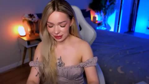 Ella online show from 12, 2, 2026