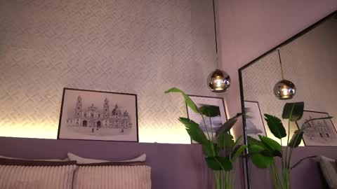 Snapshot of ellediane chatting on 8, 6, 2026 Elle Diane online show from 8, 6, 2026