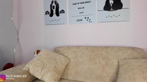 Yiss online show from 15, 2, 2025