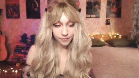 ellie_friendly online show from 11, 1, 2025
