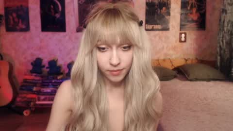 ellie_friendly online show from 31, 1, 2025