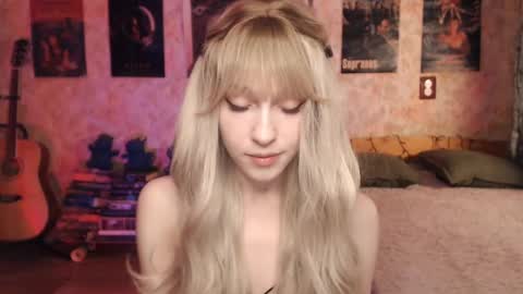 ellie_friendly online show from 17, 2, 2025