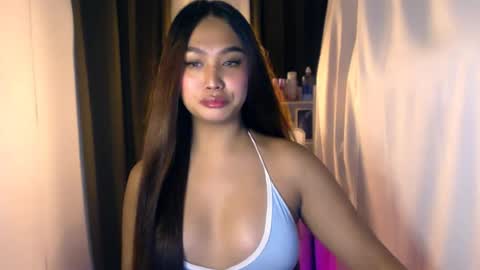 Snapshot of elliecummers chatting on 29, 6, 2026 ellie online show from 29, 6, 2026