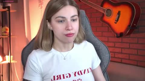 Snapshot of elliecutes chatting on 3, 5, 2026 elliecutes online show from 3, 5, 2026