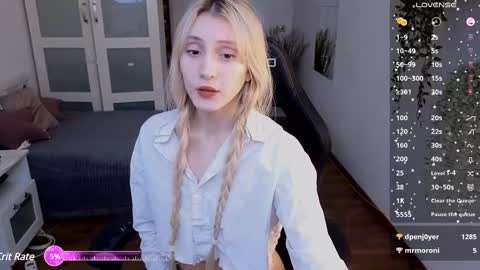 Snapshot of elliefrost chatting on 1, 3, 2025 elliefrost online show from 1, 3, 2025