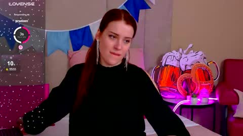 EllieLarson online show from 27, 9, 2025