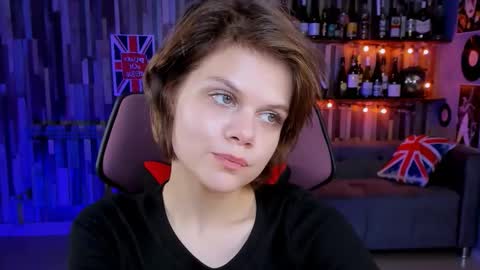 elliemurler online show from 14, 10, 2025