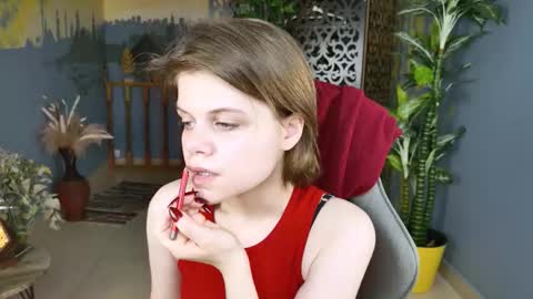 elliemurler online show from 2, 11, 2025